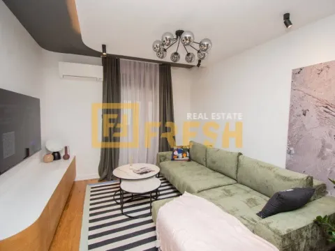 Izdavanje, dvosoban stan, 74m², Centar, Podgorica - image 3
