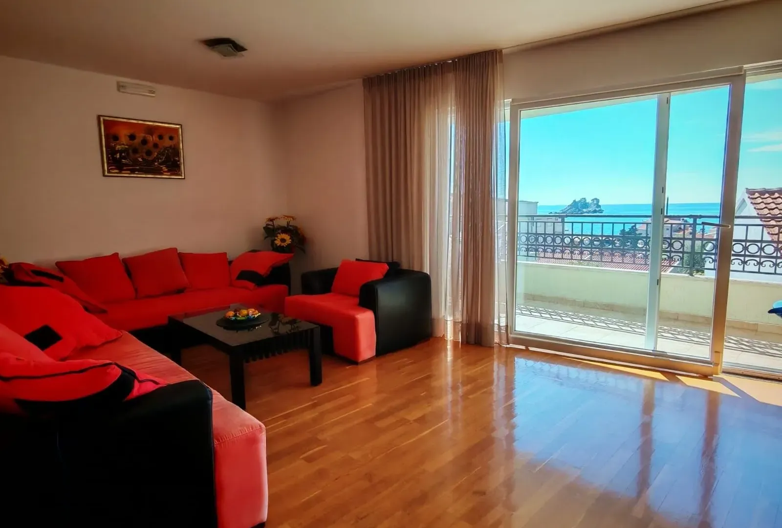 Sale, two bedroom apartment, 84m², Petrovac, Budva
