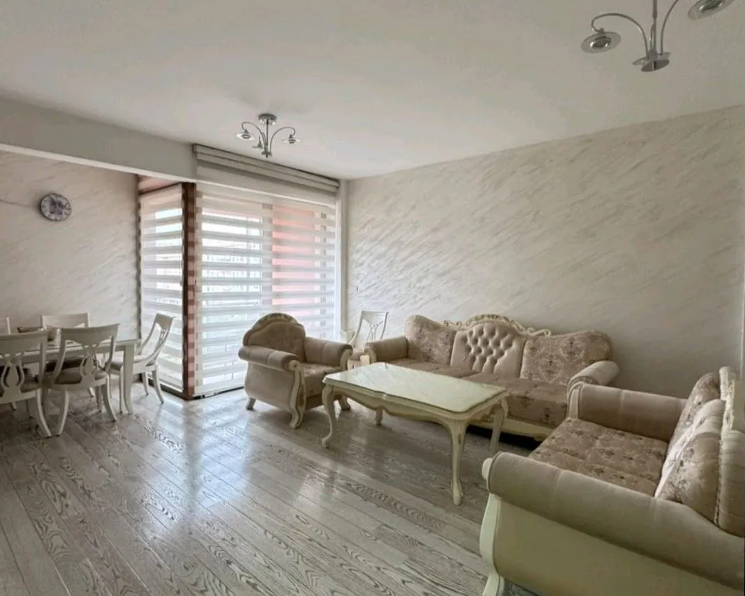 Izdavanje, trosoban stan, 95m², Preko Morače, Podgorica