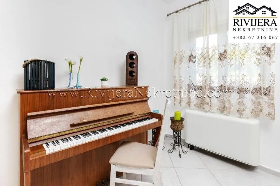 Sale, house, 396m², Kotor, Crna Gora