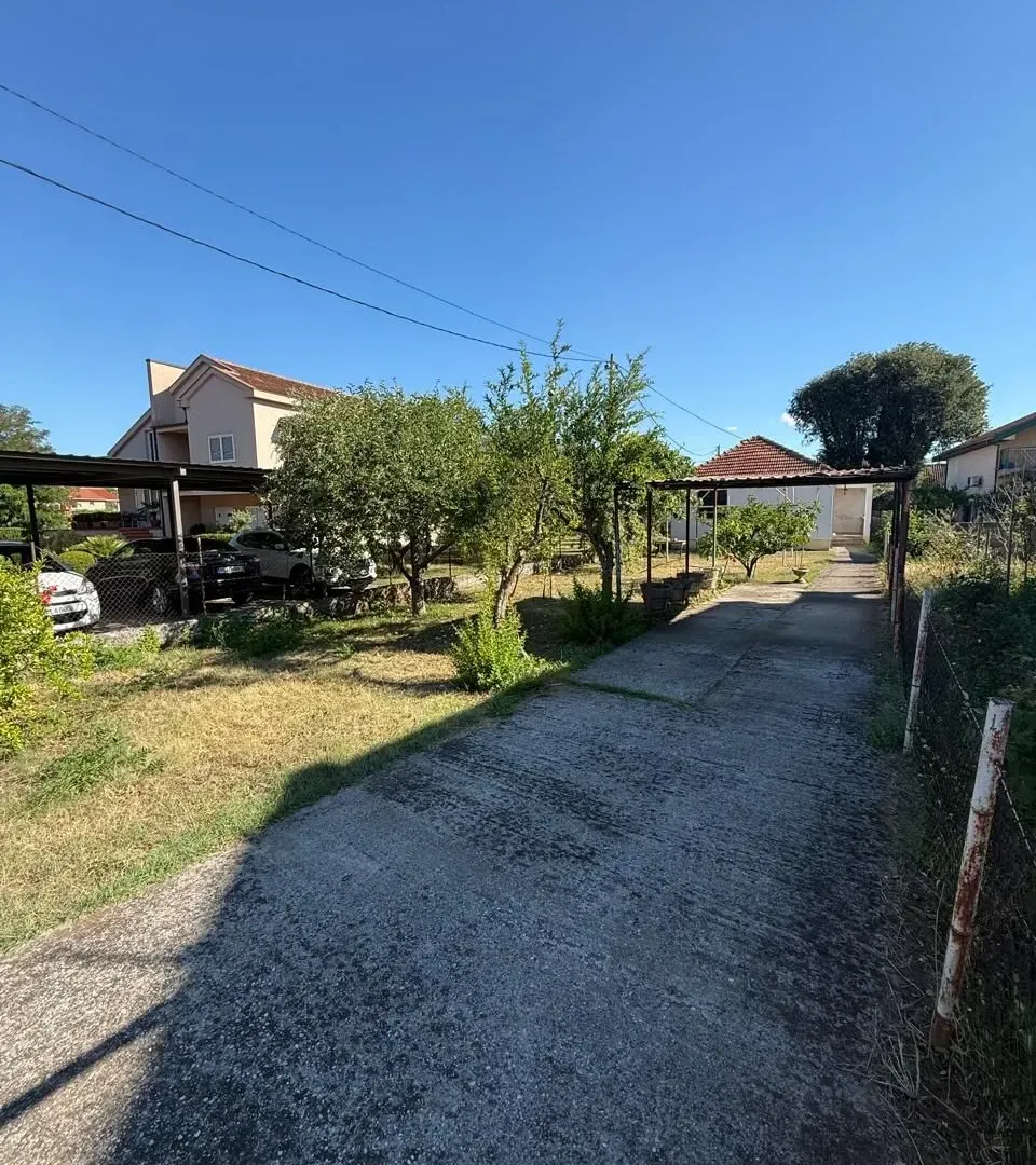 Prodaja, kuća, 100m², Gornja Gorica, Podgorica