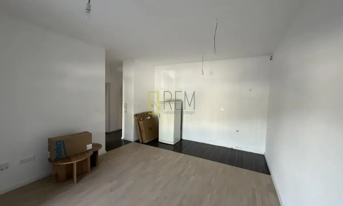 Rent, one bedroom apartment, 39m², Tološi, Podgorica
