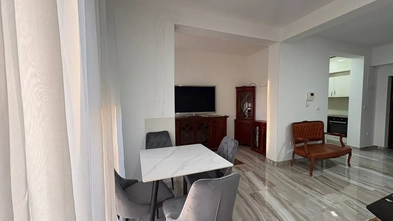Prodaja, dvosoban stan, 104m², Tivat, Crna Gora