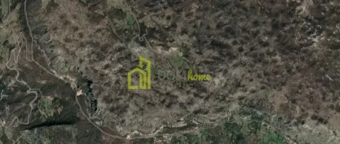 Pogled iz vazduha na parcelu i okolni teren. - image 3