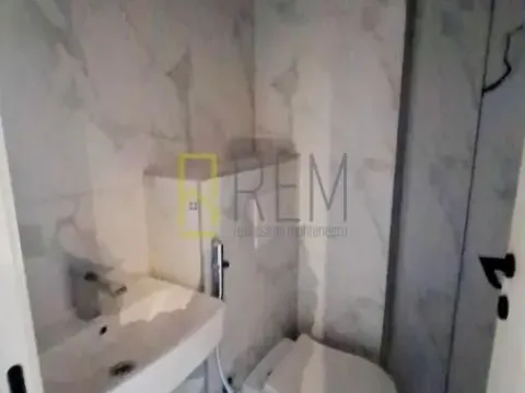 Izdavanje, jednosoban stan, 44m², Stari Aerodrom, Podgorica - image 7