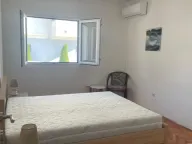 Rent, three bedroom apartment, 80m², Seljanovo, Tivat - image 4