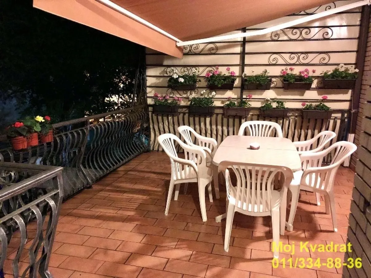 Prodaja, kuća, 364m², Banovo Brdo, Beograd