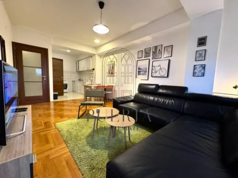 Izdavanje, jednosoban stan, 53m², City Kvart, Podgorica - image 2