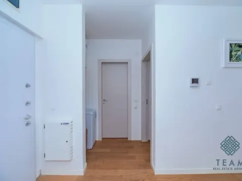 Rent, three bedroom apartment, 72m², Pržno, Budva - image 18