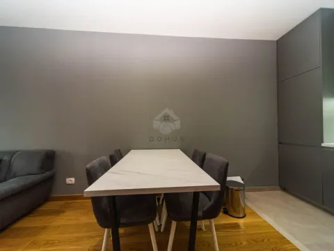 Izdavanje, jednosoban stan, 47m², New City, Podgorica - image 4