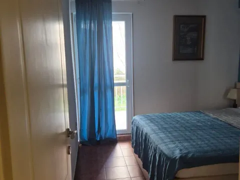 Rent, one bedroom apartment, 50m², Slovenska Plaža, Budva - image 7