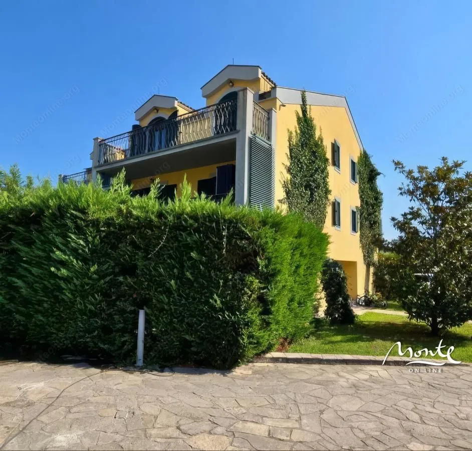 Prodaja, kuća, 160m², Lastva Grbaljska, Kotor