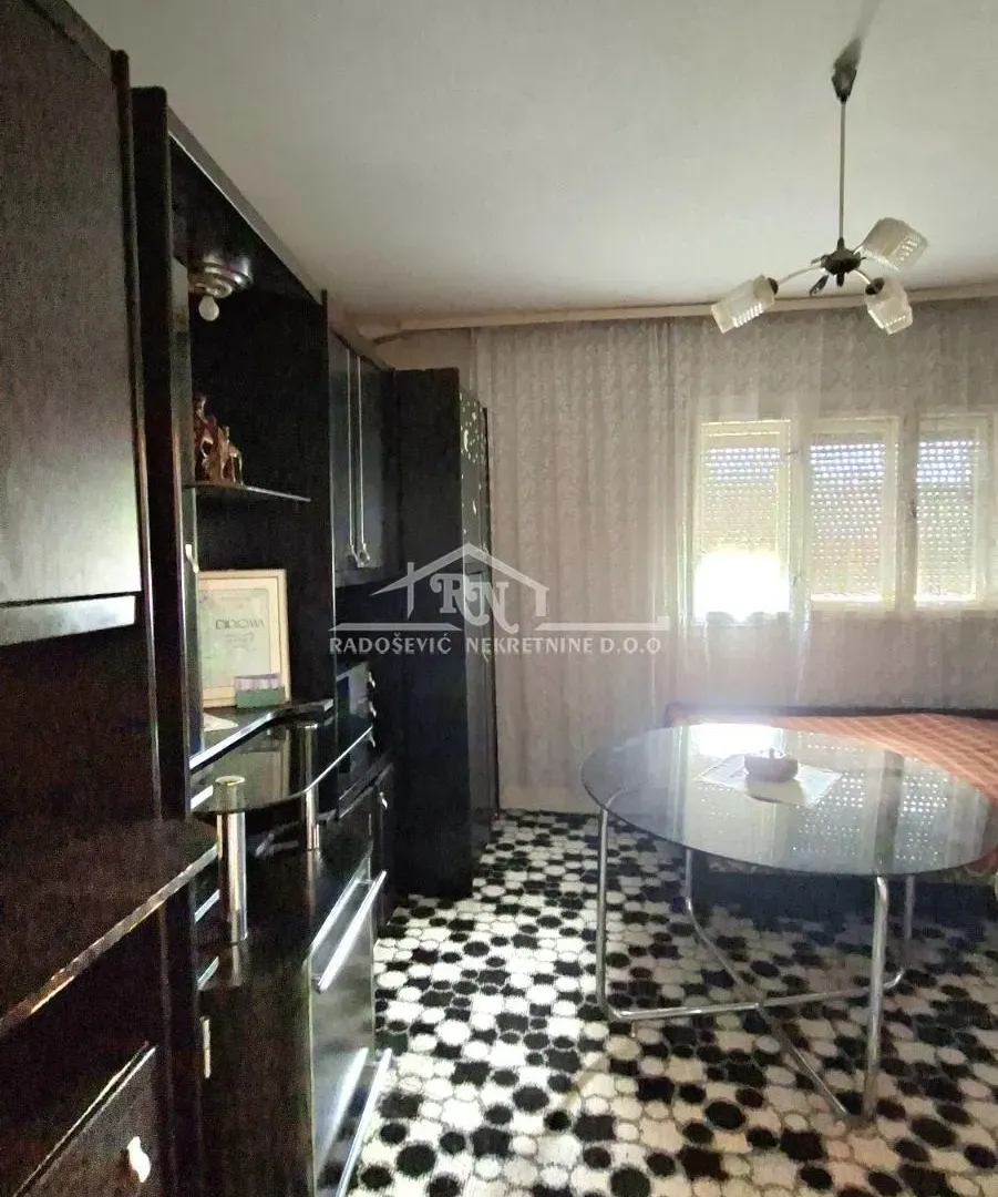 Prodaja, kuća, 265m², Smederevska Palanka, Srbija