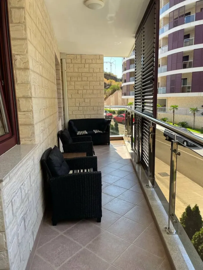 Sale, one bedroom apartment, 70m², Bečići, Budva
