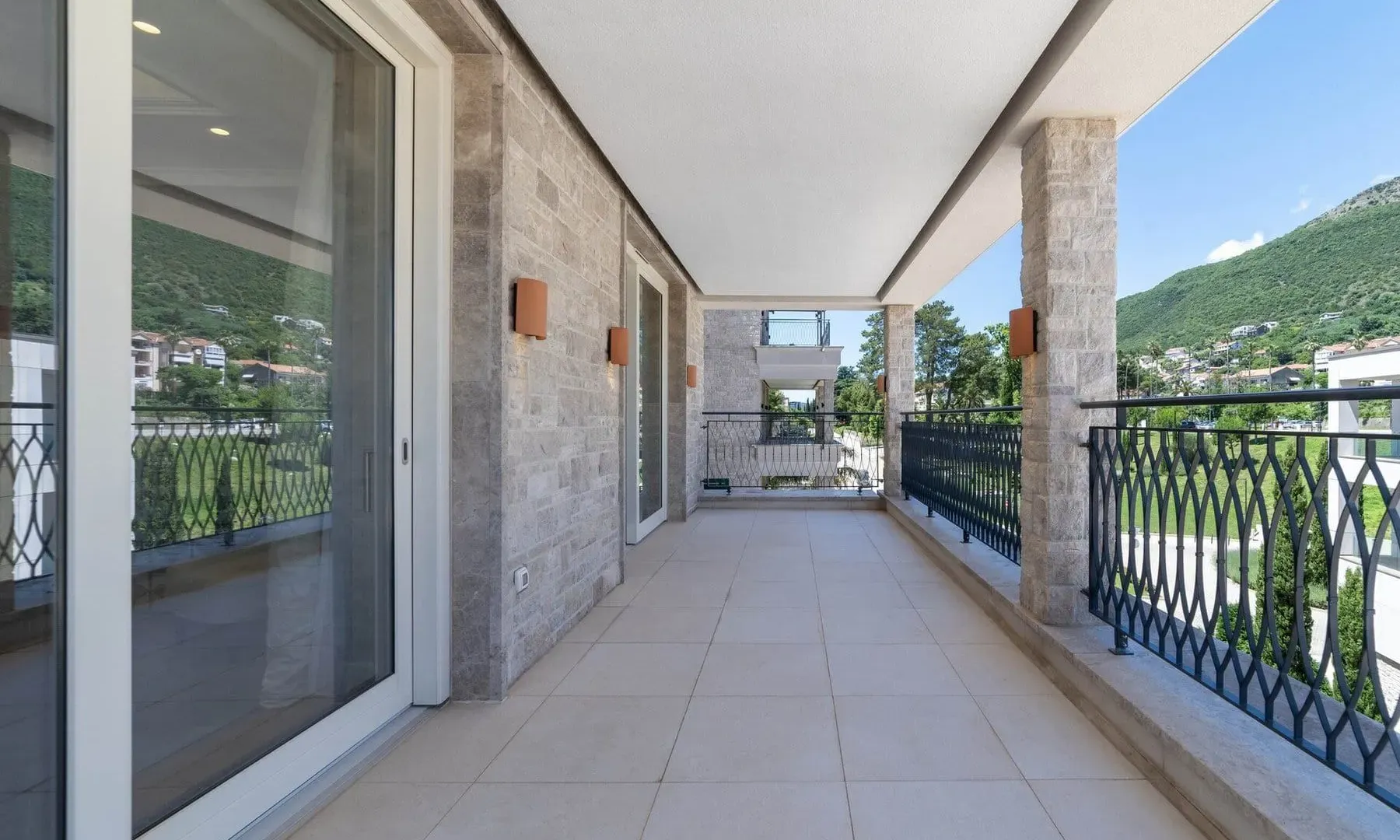 Prodaja, jednosoban stan, 88m², Portonovi, Herceg Novi