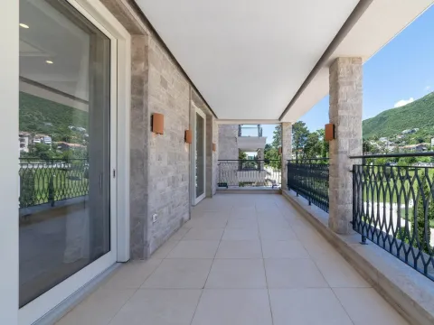 Prodaja, jednosoban stan, 88m², Portonovi, Herceg Novi - image 5