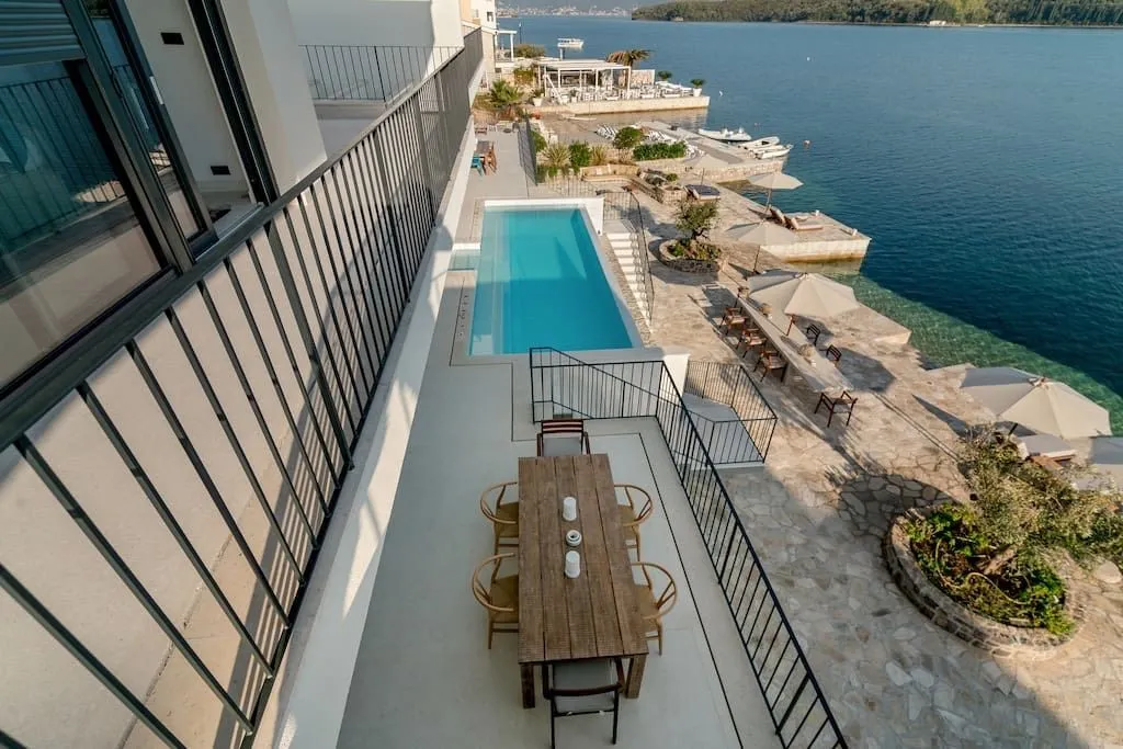 Prodaja, kuća, 676m², Tivat, Crna Gora