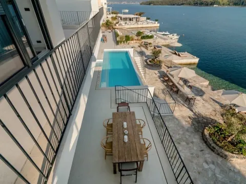 Prodaja, kuća, 676m², Tivat, Crna Gora - image 10