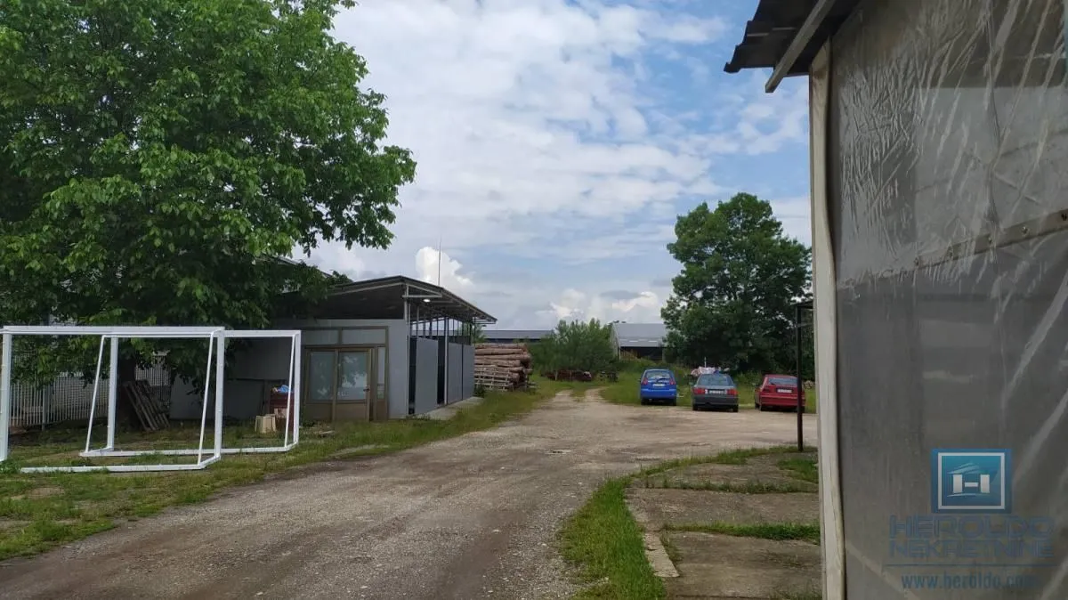 Rent, office space, 1000m², Ribarski put, Jagodina