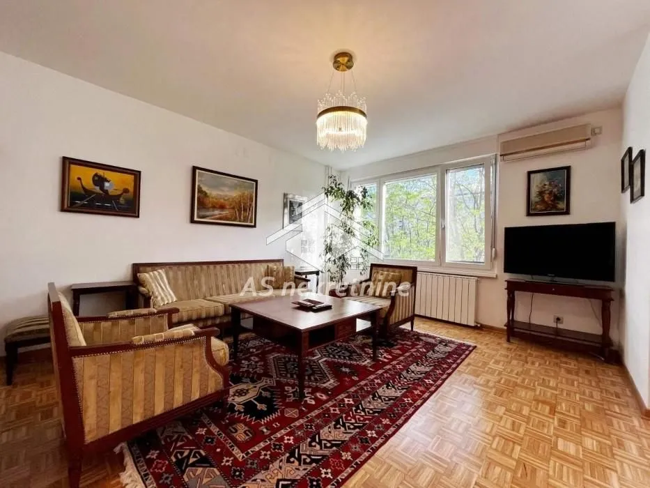 Izdavanje, trosoban stan, 75m², Novi Beograd Sve Podlokacije, Beograd