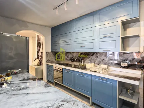 Rent, three bedroom apartment, 200m², Gorica C, Podgorica - image 4