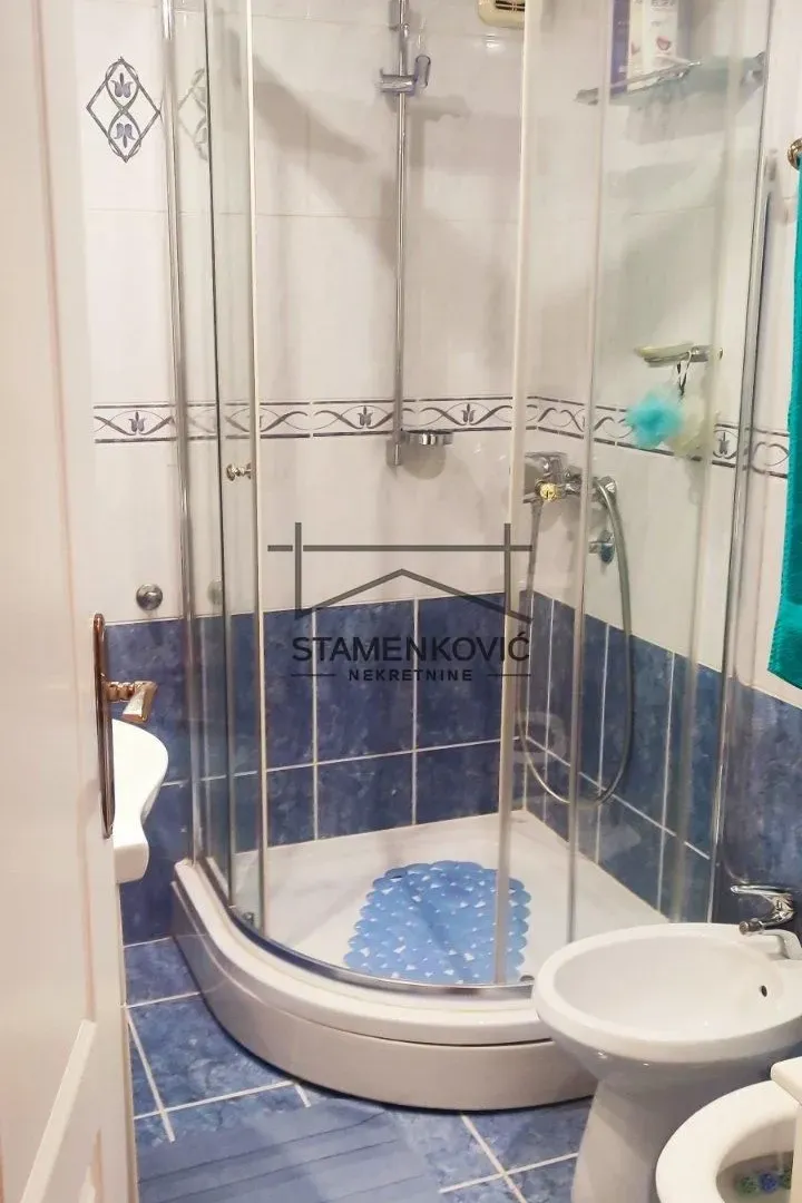Prodaja, trosoban stan, 81m², Podbara, Novi Sad Sve Podlokacije