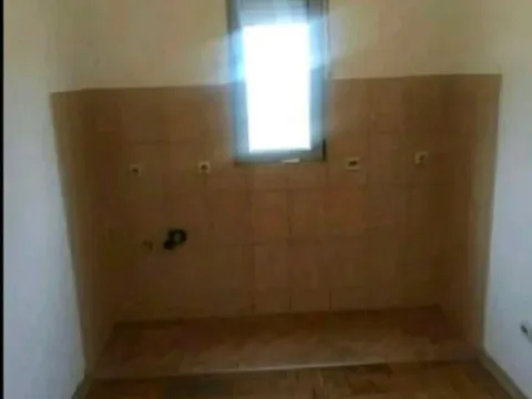 Prodaja, jednosoban stan, 29m², Stari Aerodrom, Podgorica - image 6