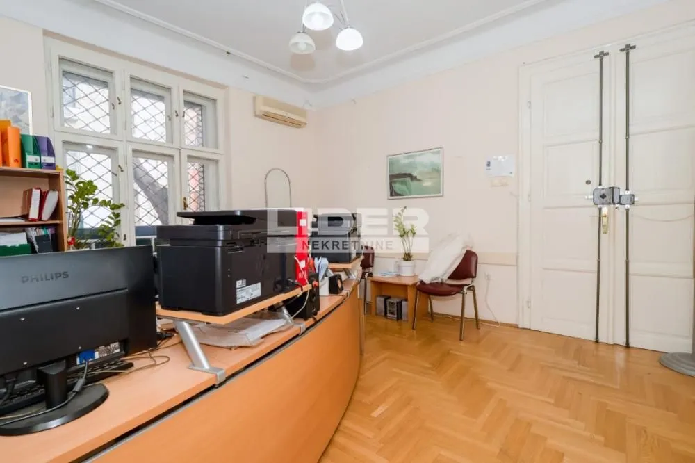 Rent, apartment, 87m², Stari Grad, Beograd