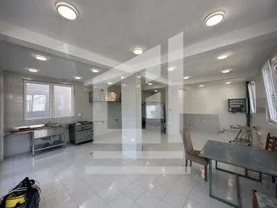 Izdavanje, poslovni prostor, 144m², Tološi, Podgorica