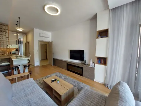 Rent, one bedroom apartment, 57m², Dobrota, Kotor - image 3