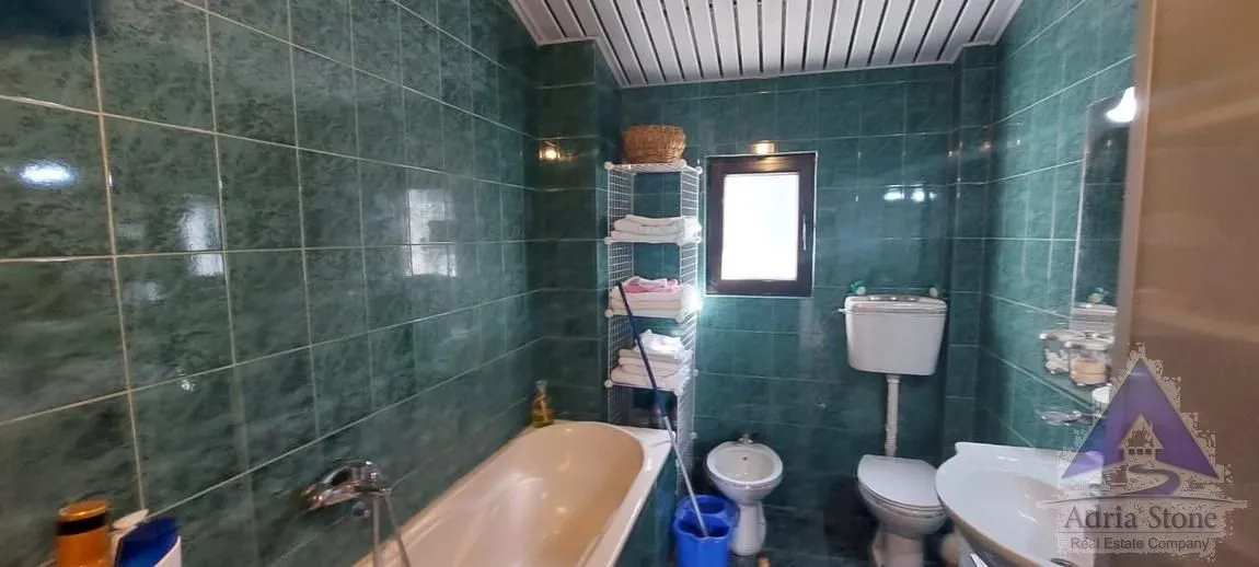 Prodaja, kuća, 225m², Seljanovo, Tivat