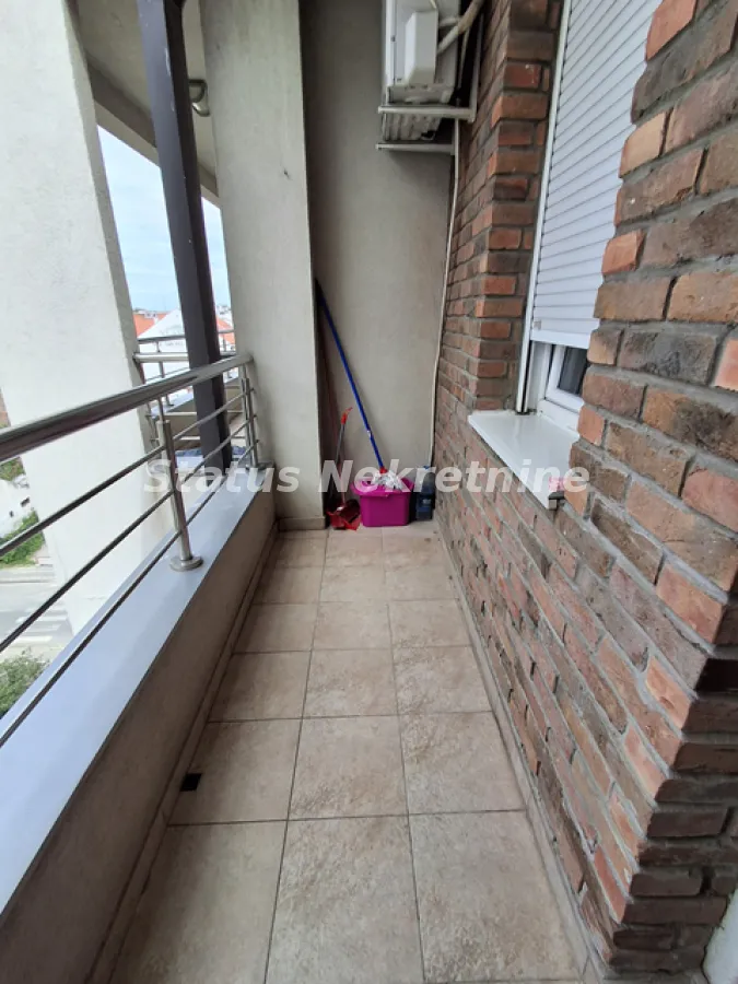 Izdavanje, garsonjera, 25m², Centar, Novi Sad