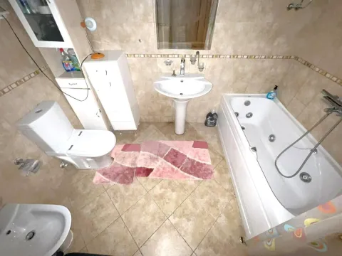 Prodaja, petosoban stan, 193m², Preko Morače, Podgorica - image 14
