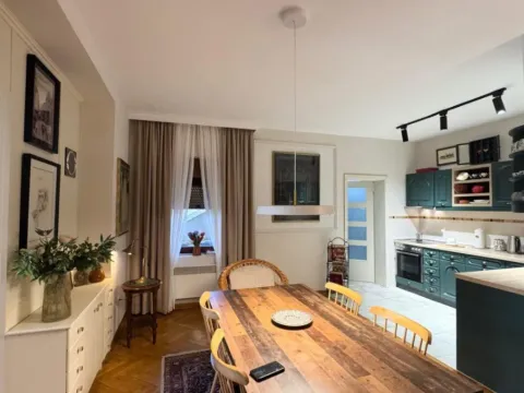 Izdavanje, trosoban stan, 145m², Momišići, Podgorica - image 6