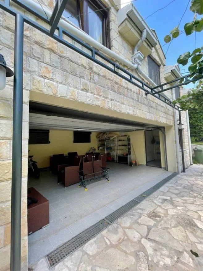 Sale, house, 240m², Prčanj, Kotor