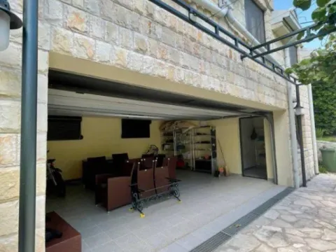 Prodaja, kuća, 240m², Prčanj, Kotor - image 8
