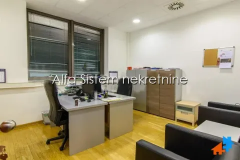 Rent, office space, 335m², Bezanijska Kosa 1, Bežanijska Kosa Sve Podlokacije - image 4
