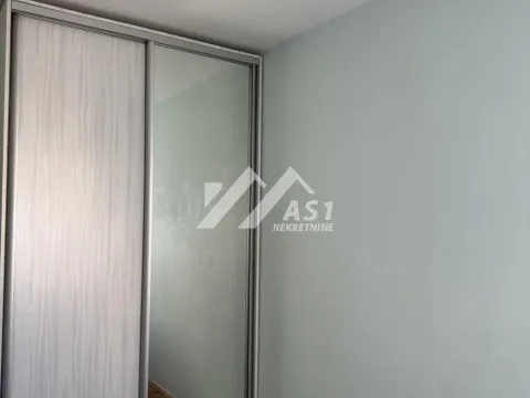Izdavanje, četvorosoban stan, 82m², Bulevar Evrope, Novi Sad Sve Podlokacije - image 7