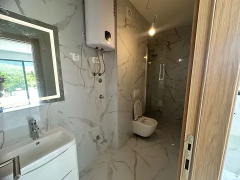 Prodaja, garsonjera, 35m², Radanovići, Kotor - image 4