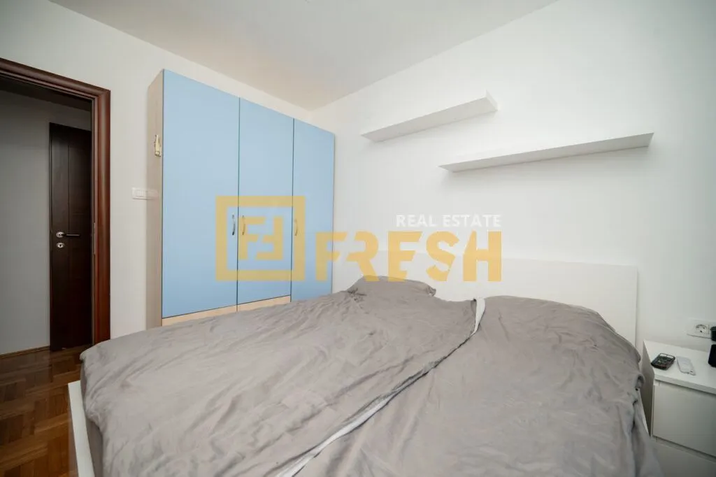 Izdavanje, trosoban stan, 80m², City Kvart, Podgorica