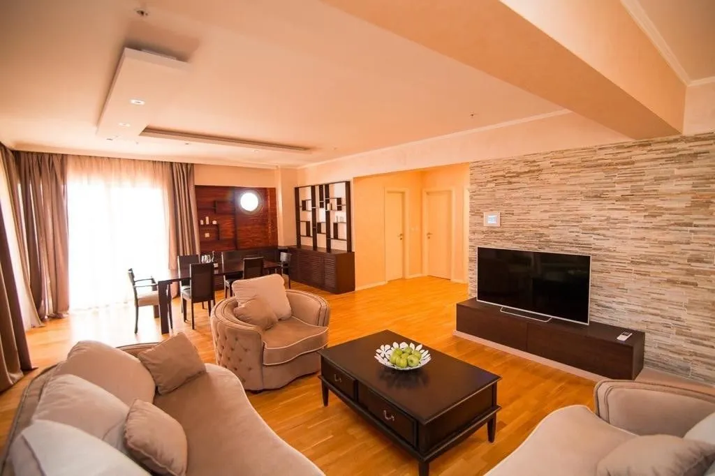 Sale, two bedroom apartment, 151m², Bečići, Budva