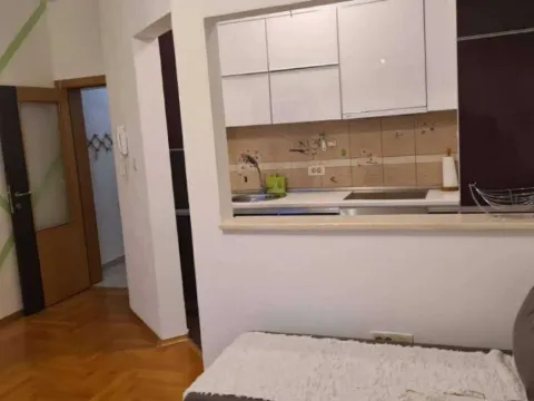 Prodaja, jednosoban stan, 45m², Stari Aerodrom, Podgorica - image 3