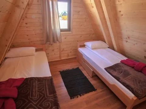 Prodaja, trosoban stan, 53m², Žabljak, Crna Gora - image 19