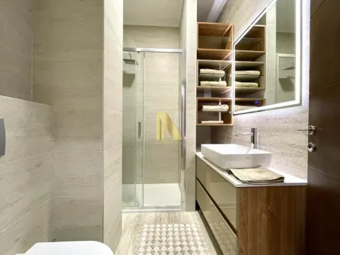 Izdavanje, četvorosoban stan, 140m², Sajmište, Novi Sad - image 9