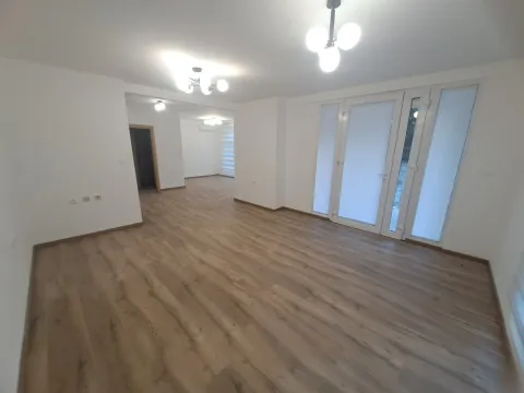 Rent, office space, 110m², Zabjelo, Podgorica - image 10