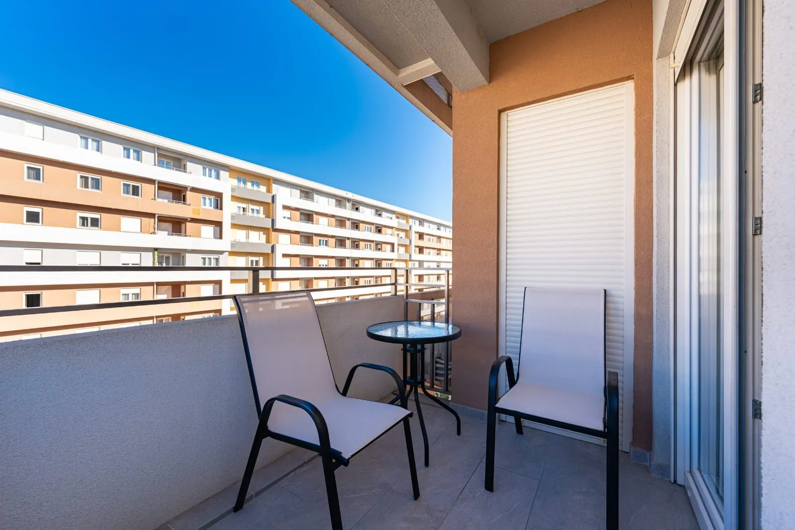 Rent, apartment, 68m², Central Point, Podgorica