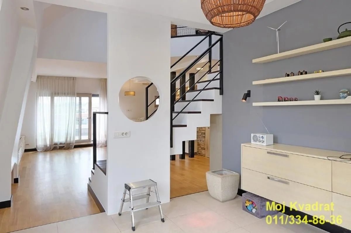 Sale, four bedroom apartment, 130m², Vračar Hram, Vračar Sve Podlokacije