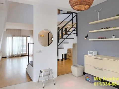 Prodaja, četvorosoban stan, 130m², Vračar Hram, Vračar Sve Podlokacije - image 7