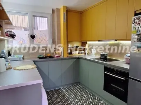 Izdavanje, trosoban stan, 68m², Novi Beograd Sve Podlokacije, Beograd - image 12