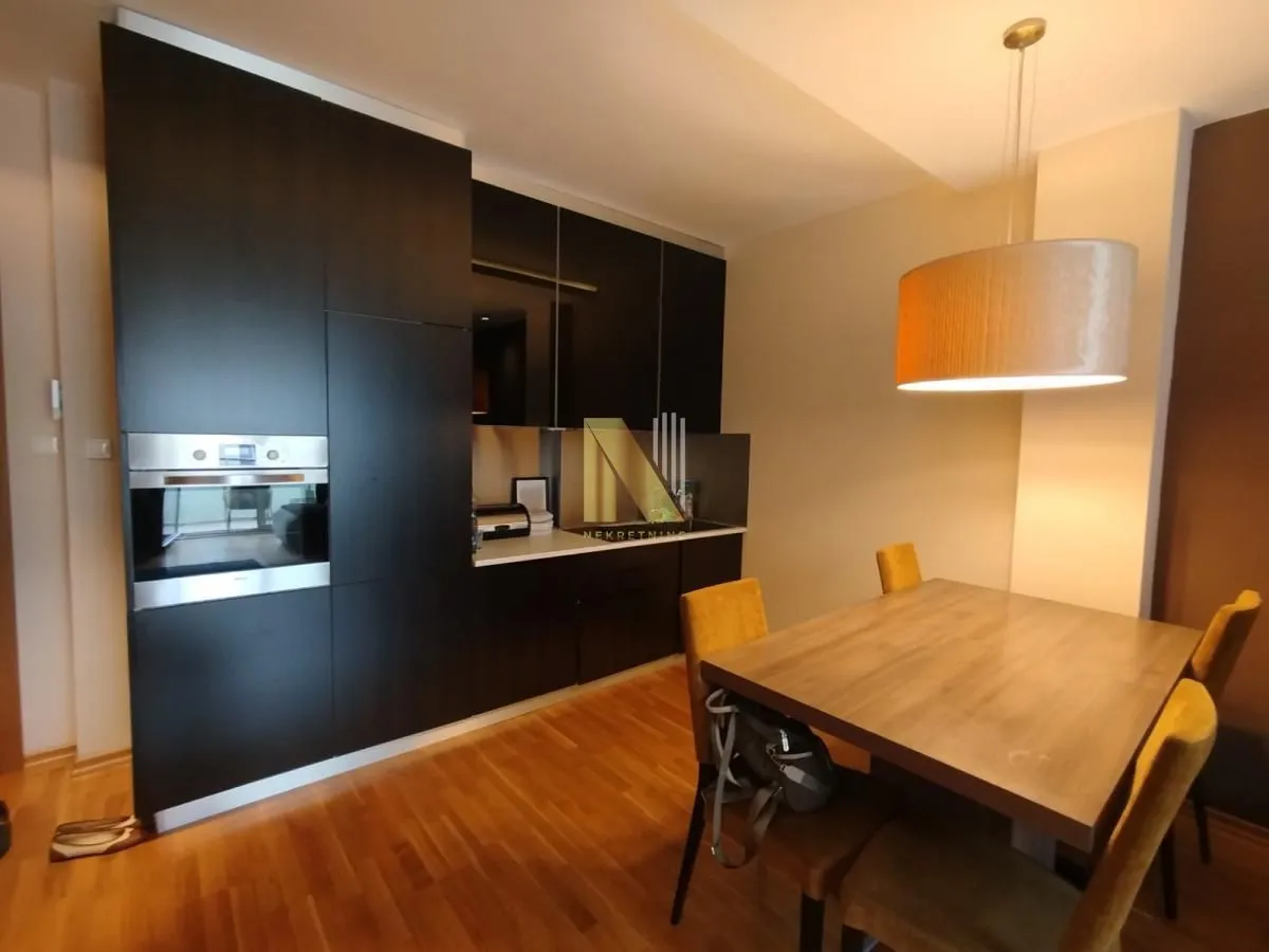 Izdavanje, dvosoban stan, 59m², Liman 3, Novi Sad Sve Podlokacije